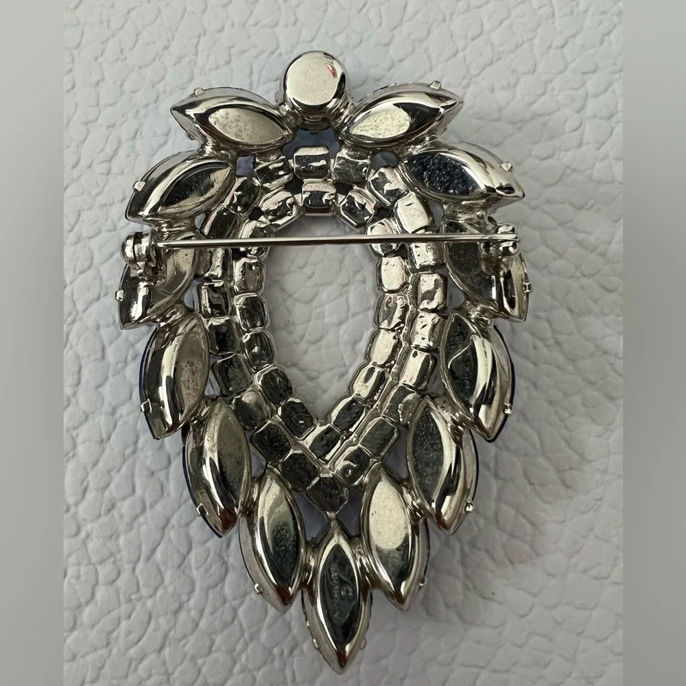 VNTG Sarah Coventry "Blue Lagoon" brooch - Picture 6 of 7